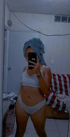 OnlyFans account  kittyblunt avatar 1