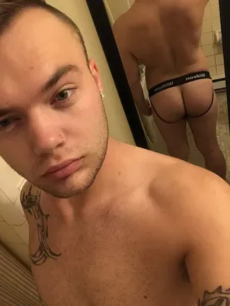 OnlyFans account  magicmikie avatar 1