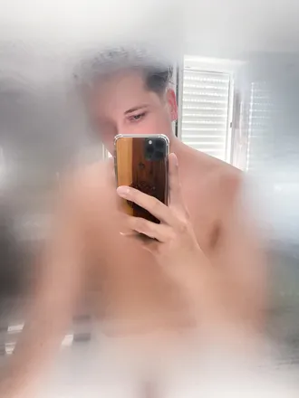 OnlyFans cuenta lou_cs header 2
