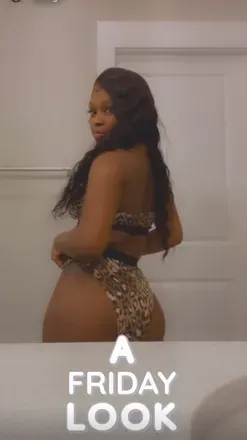 OnlyFans account  monee22 avatar 1