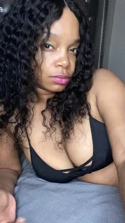OnlyFans cuenta toycovergrl header 2