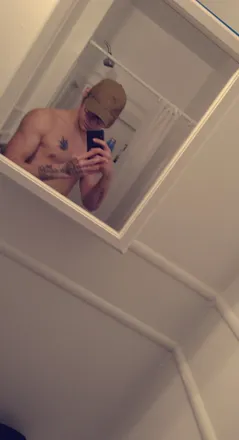OnlyFans account  u118382189 header 2