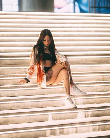 OnlyFans cuenta rt_laur header 2