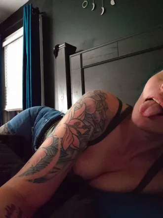 OnlyFans cuenta rainboxjess header 2