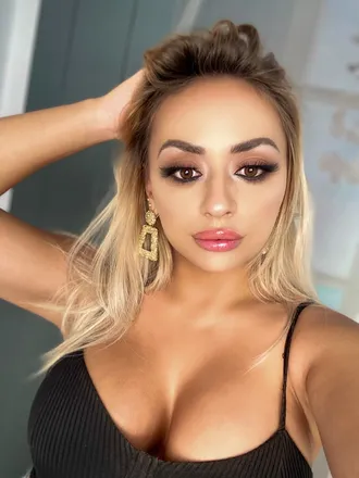 OnlyFans cuenta adinaexa header 2