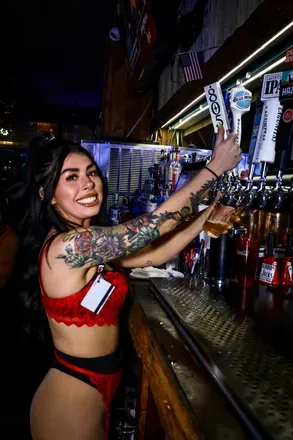 OnlyFans cuenta rianthebartender avatar 1