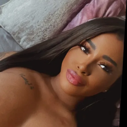 OnlyFans cuenta thequeenofme header 2