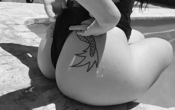 OnlyFans cuenta thegirlwhithedragontatto header 2