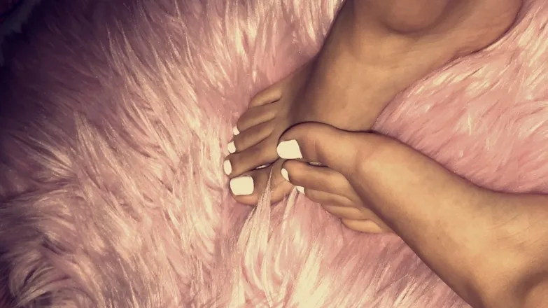 OnlyFans account  yourxfeetbaby header 2