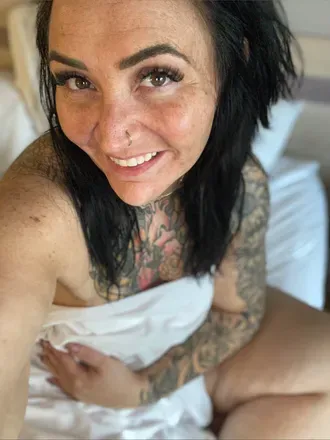 OnlyFans cuenta meganbbw1987 avatar 1