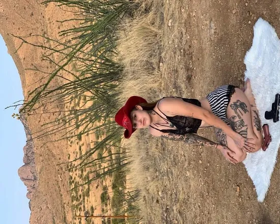 OnlyFans cuenta wikidmoney header 2