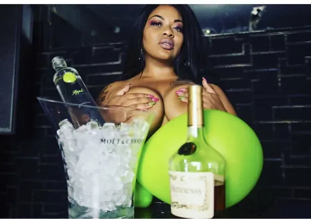 OnlyFans cuenta xxxbarmaid avatar 1
