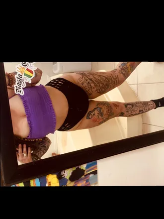 OnlyFans cuenta lilmummawelder22 header 2
