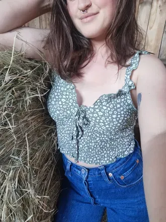 OnlyFans cuenta rosethefarmgirl avatar 1