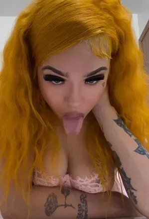 OnlyFans of marciinaelizaldi