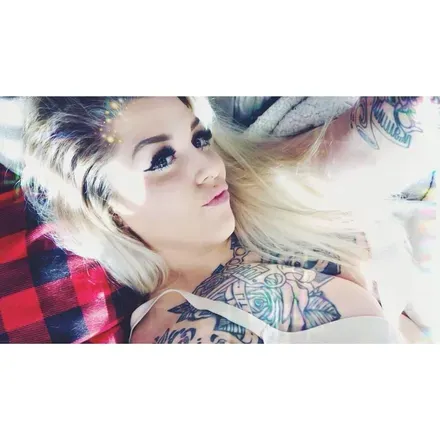 OnlyFans cuenta taylormarieee_69 header 2