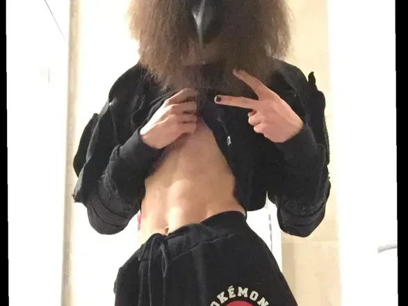OnlyFans cuenta hoodieenjoyer avatar 1