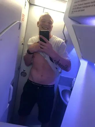 OnlyFans cuenta tmon3yyy23 avatar 1