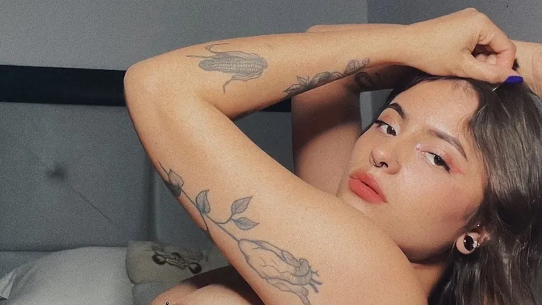 OnlyFans account  andreeadt header 2