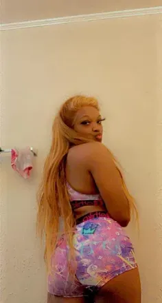 OnlyFans cuenta baddie.yonnaaa avatar 1