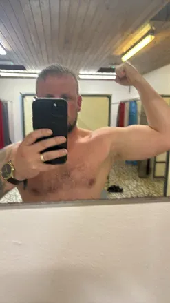 OnlyFans cuenta pumpedupdaddy header 2