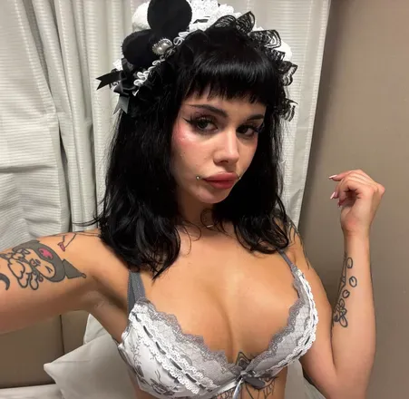 OnlyFans cuenta roxyrevolver avatar 1