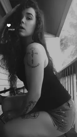 OnlyFans cuenta tatted_mom1021 avatar 1