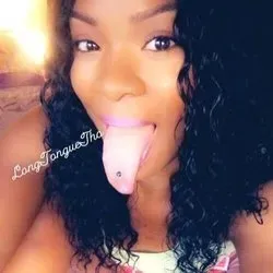 OnlyFans cuenta longtonguetho avatar 1