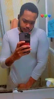 OnlyFans cuenta elinresistible avatar 1