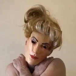 OnlyFans account  kooi_slet_nina avatar 1