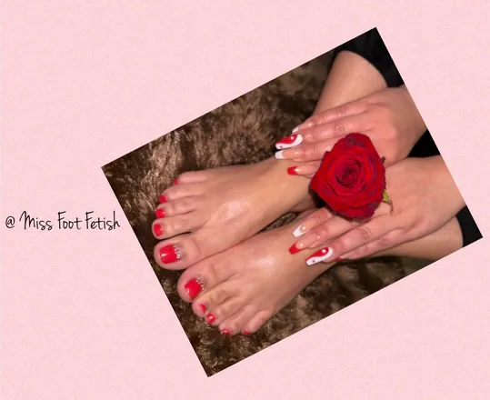 OnlyFans cuenta missfootfetish777 header 2