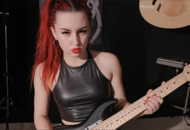 OnlyFans cuenta red_ridergirl header 2