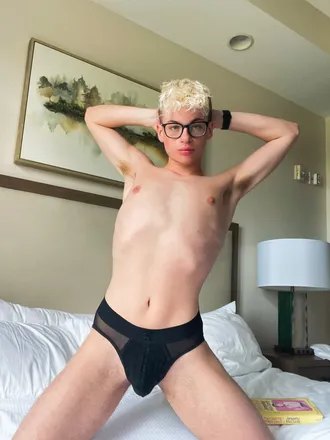 OnlyFans cuenta theealexlavie header 2