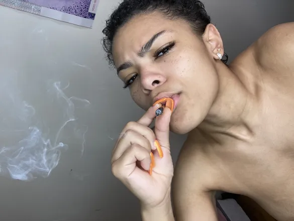 OnlyFans cuenta lacedbylatte header 2