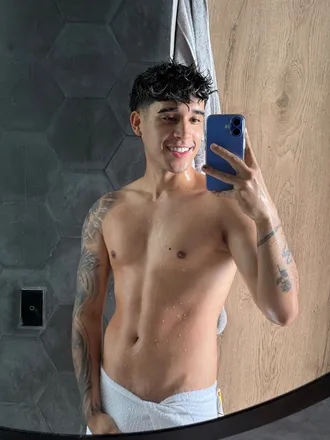 OnlyFans cuenta unchicodemasiadosexy header 2