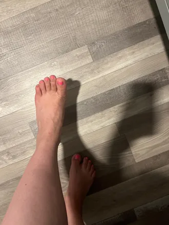 OnlyFans cuenta thefootlady123 header 2