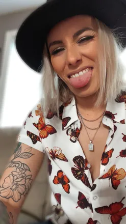 OnlyFans cuenta mademois_j header 2
