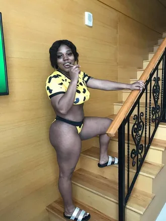 OnlyFans cuenta kandiikiss5 header 2