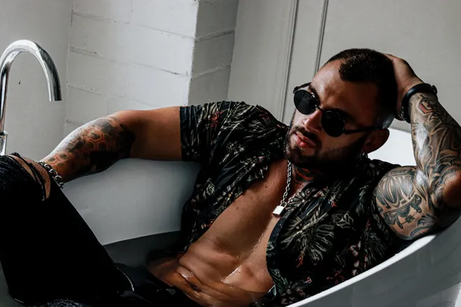 OnlyFans account  artyomgrunt header 2