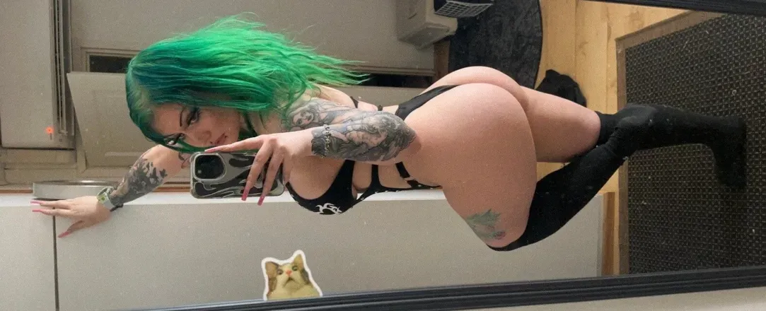 OnlyFans cuenta alltwistedd header 2