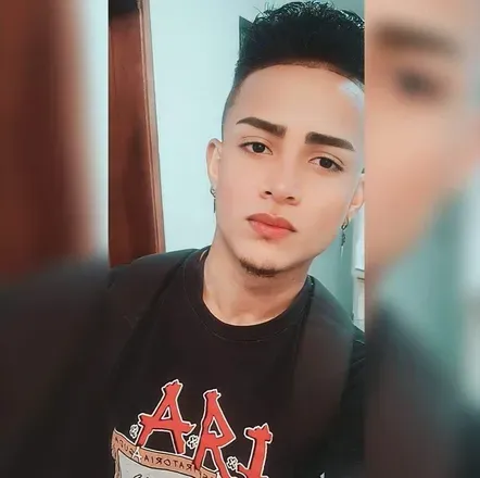 OnlyFans cuenta carlitos23_19 header 2