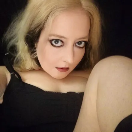 OnlyFans cuenta morticaches777 header 2