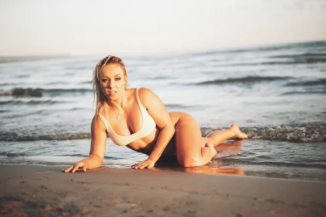 OnlyFans cuenta realtaylorwilde header 2