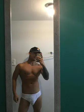 OnlyFans account  danieldiaz1997 avatar 1