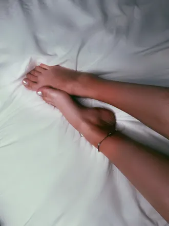 OnlyFans cuenta hotfeetn1 header 2