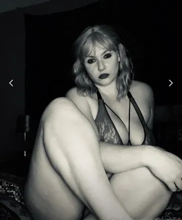OnlyFans account  thatbluebitch header 2