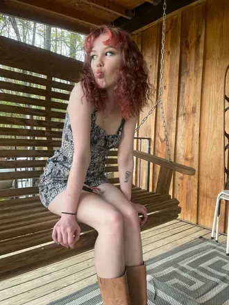 OnlyFans cuenta sassiestays avatar 1