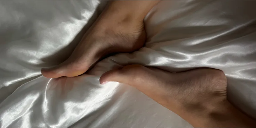 OnlyFans cuenta thetiptoetemptress header 2