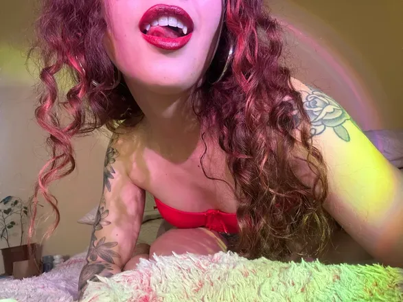 OnlyFans account  frikigyal avatar 1