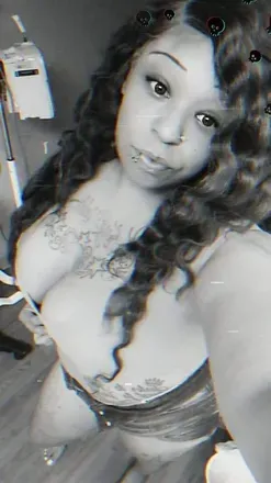 OnlyFans account  sweetcaramelhunnie avatar 1